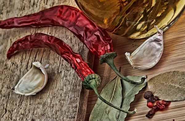 Légumes et ustensiles de cuisine — Photo