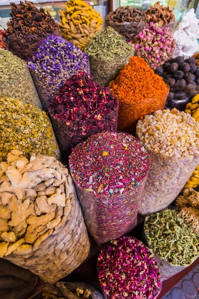 Dried herbs flowers spices in the spice souq at Deira — Stock Photo, Image