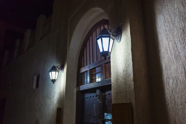 Arab street lanterns in the city of Dubai — Stock Photo, Image