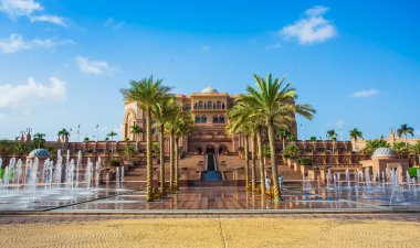 Emirates palace abu dhab içinde