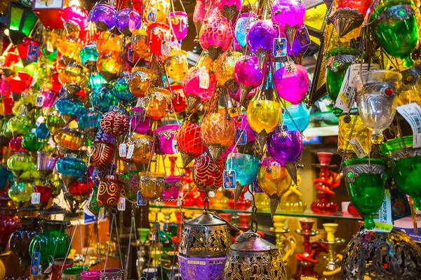 Lanternas de rua árabes na cidade de Dubai Fotografias De Stock Royalty-Free