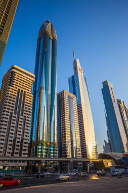 Modern gökdelenler, sheikh zayed road