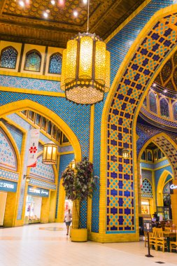 Battuta alışveriş merkezi Dubai en güzel süpermarkete benzer