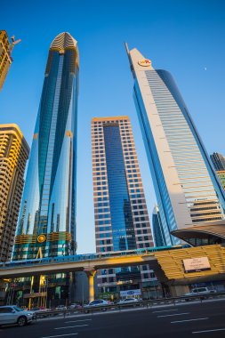 Modern gökdelenler, sheikh zayed road