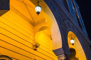 Dubai şehir Arap sokak fenerler