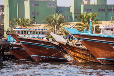 Sharjah - bağlantı noktası