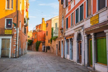 Venedik 'te Dar Kanal