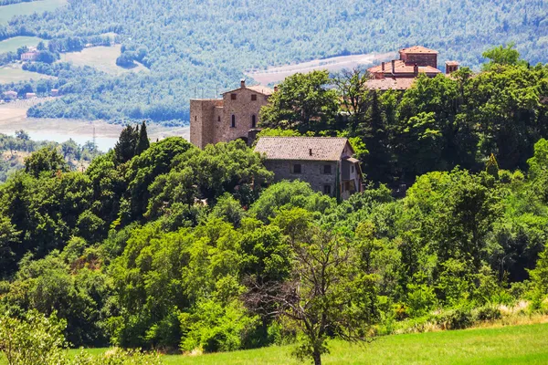 Rural landscape with houses — Stock Photo, Image