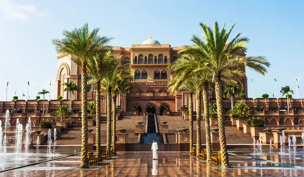 Hotelu Emirates palace w abu dhabi — Zdjęcie stockowe