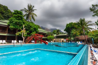 Tayland. 01 Nisan 2015; Güzel plaj tropikal adası Koh Chang 