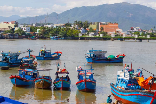 Nha Trang Vietnam Noviembre 2014 Barcos Pesca Puerto Deportivo Nha Imagen de stock