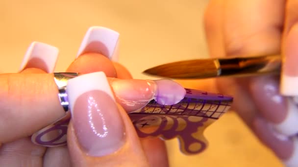 Красота студии, маникюр ногтей — стоковое видео