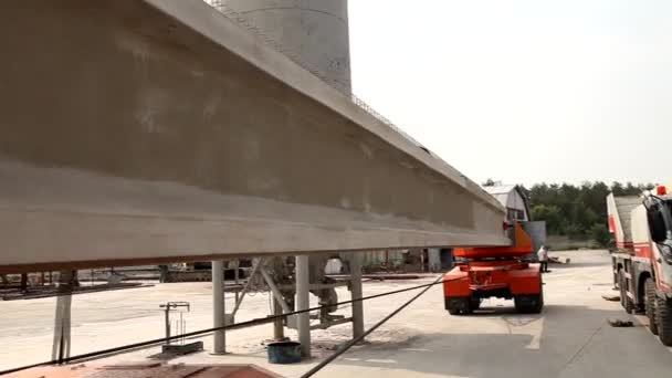 Construction du pont — Video