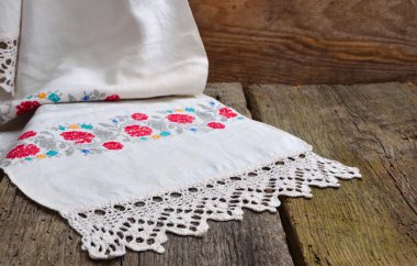 Nakış Slav ve eski yönetim kurulu.