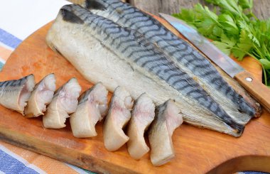 Soğuk füme uskumru.