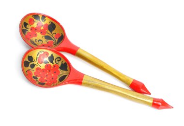Khokhloma tahta kaşıklar. Beyaz arkaplanda izole.