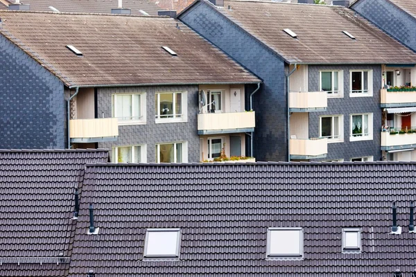 Miejskich mieszkania o wysokiej gęstości bloki mieszkaniowe — Zdjęcie stockowe