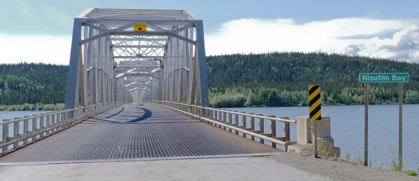 Alaska highway Ocelový most teslin yukon Kanada — Stock fotografie