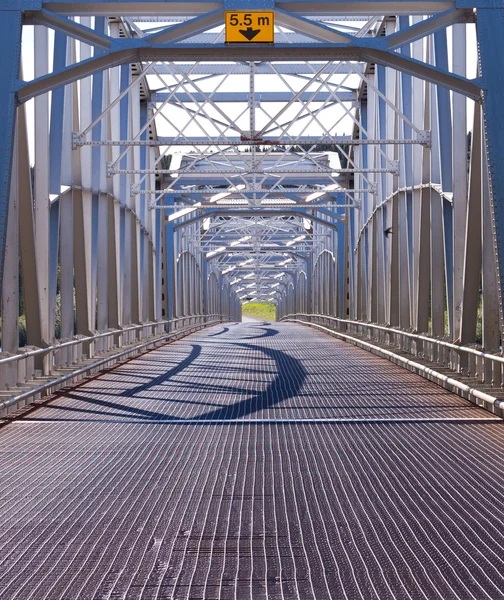Alaska Highway AlCan Infrastruttura del ponte in acciaio — Foto Stock
