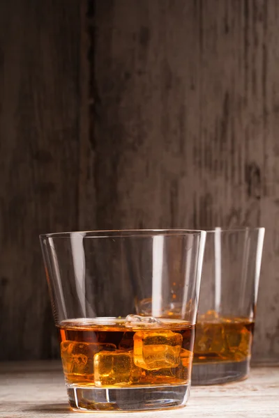 Two glasses of whiskey — Stock Photo, Image