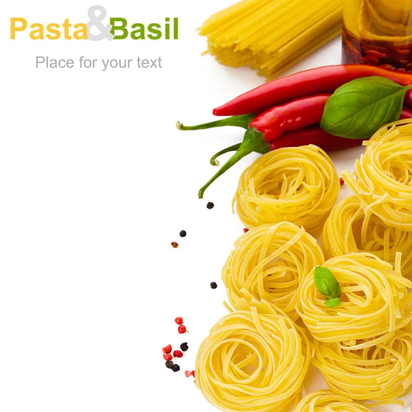 Pasta with basil chili pepper and spicy olive oil on white backg — Stock Photo, Image