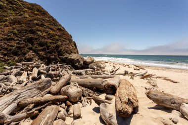 İsrail 'in kuzeyindeki güzel deniz manzarası.