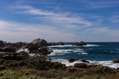 Deniz kıyısının güzel manzarası