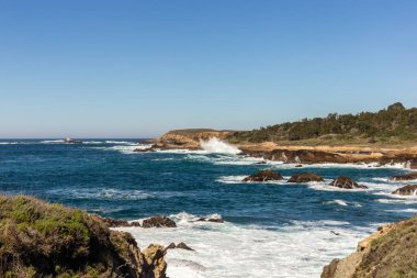 İsrail 'in kuzeyinde güzel bir sahil manzarası.