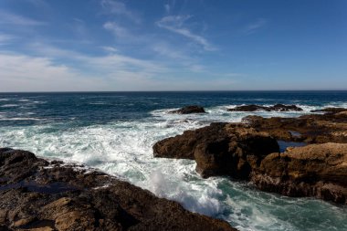 Deniz kıyısının güzel manzarası
