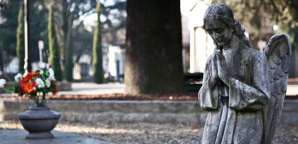 Statua del cimitero — Foto Stock