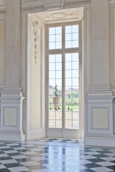 意大利-皇家宫殿: 拱廊堤戴安娜 Venaria — 图库照片