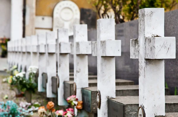 Arquitectura del cementerio - Europa —  Fotos de Stock