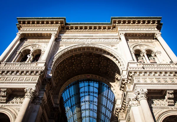 Milano - Galleria Vittorio Emanuele — kuvapankkivalokuva