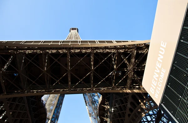 Bem-vindo à Torre Eiffel — Fotografia de Stock