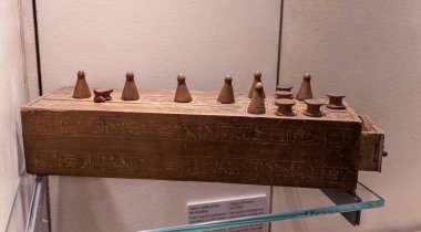 senet Mısır oyunu