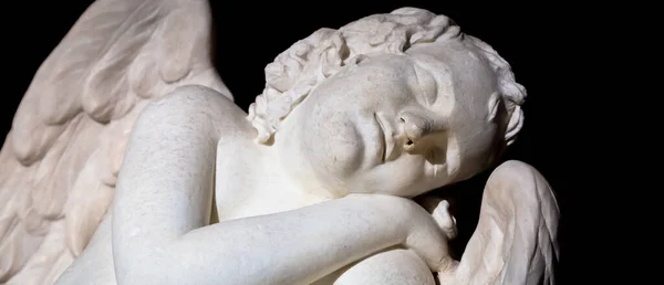 Milan Italie Circa Août 2020 Ange Endormi Mignon Statue Marbre — Photo