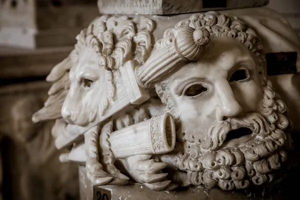 Oude Theater Masker Gemaakt Van Marmer Gelegen Aan Voet Van — Stockfoto