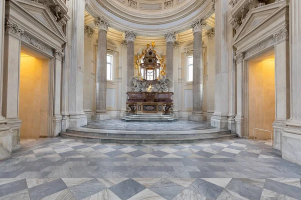 Venaria Reale Italy Circa 2021 Hellig Katolsk Alter Barokkstil Cupola – stockfoto