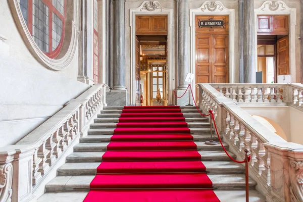 Torino Italia Circa Gennaio 2022 Tappeto Rosso Palazzo Reale Elegante — Foto Stock