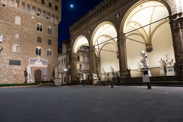 2021年6月 意大利佛罗伦萨 由夜晚照明的建筑 Piazza Della Signoria 西格诺里亚广场 外在的城市场景 没有人 — 图库照片