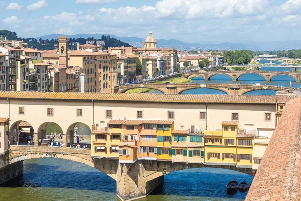 Firenze Italia Circa Giugno 2021 Paesaggio Urbano Con Ponte Vecchio — Foto Stock