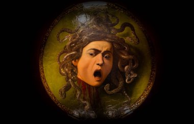 Florence, Italya - Ağustos 2021: Medusa by Caravaggio, ca 1598 - Petrol üzeri tuval