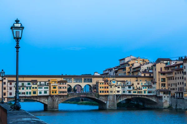 Florencja Włochy Około Czerwca 2021 Zachód Słońca Ponte Vecchio Stary — Zdjęcie stockowe