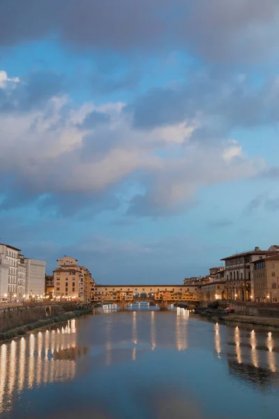 Florencja Włochy Około Lipca 2021 Zachód Słońca Ponte Vecchio Stary — Zdjęcie stockowe