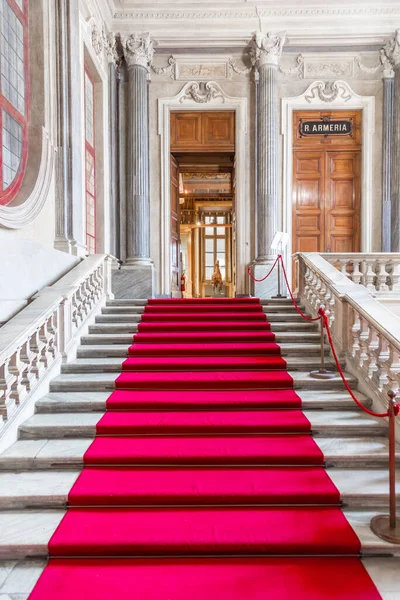 Turín Italia Circa Enero 2022 Alfombra Roja Palacio Real Escalera — Foto de Stock
