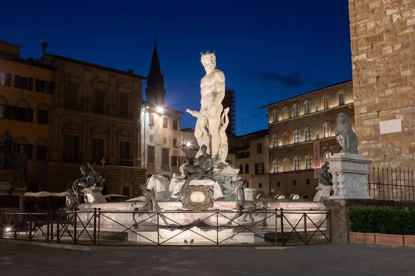 Florencja Włochy Około Czerwca 2021 Architektura Oświetlona Nocą Piazza Della — Zdjęcie stockowe