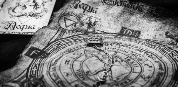 Ancient Esoteric Witchcraft Background Occultims Paganism Old Symbol Mysterious Runes — Stock Photo, Image