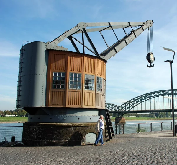 Köln, Almanya 'da iskele vinci