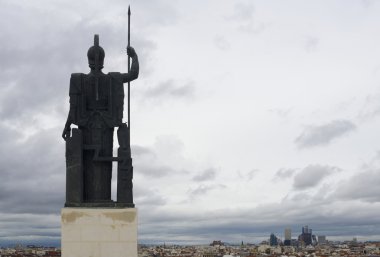 Pallas athena madrid izlemek