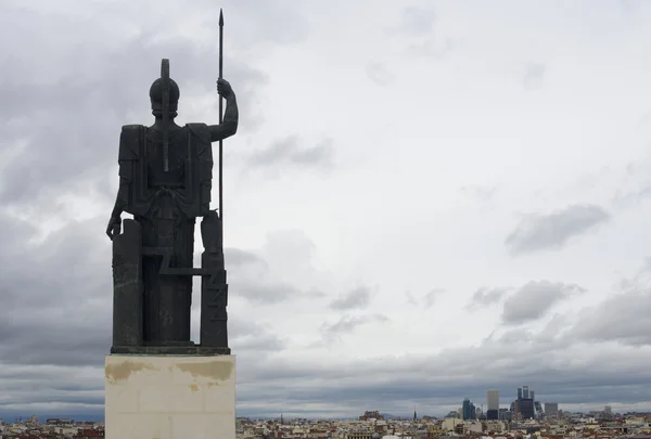 Pallas Athena watching over Madrid — Stock Photo, Image